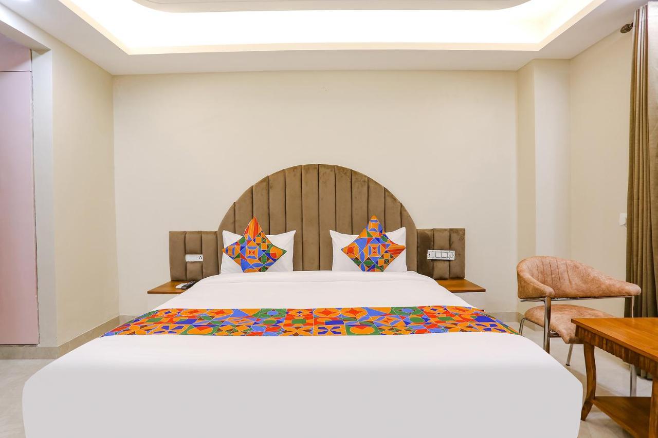 Fabhotel Raahi Retreat Gurgaon Exterior photo